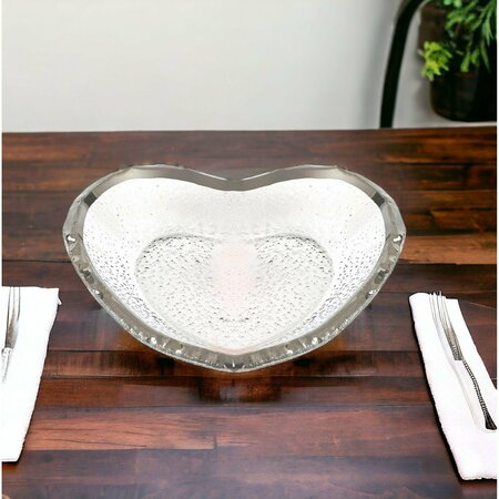 Homeroots 8 in. Mouth Blown Heart Edge Silver Plate 376062